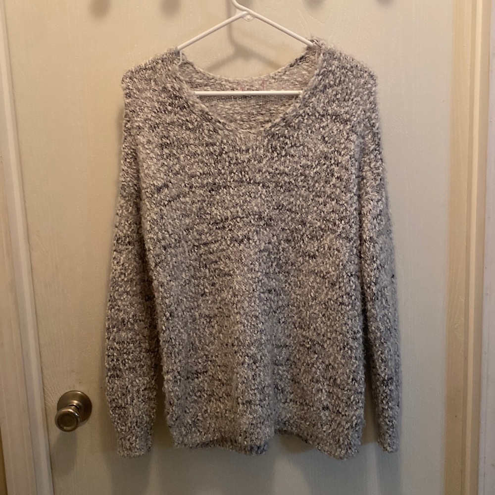 light gray and white sweater,the brand is SO size- large